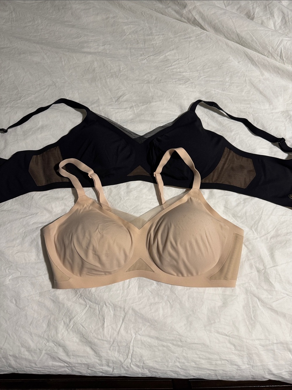 2 HoneyLove crossover bras size L
